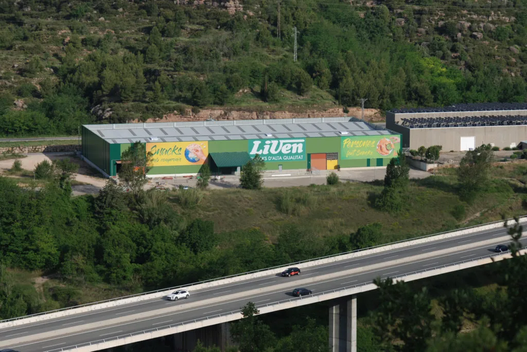 LONAS PARA LA NUEVA PLANTA DE LIVEN